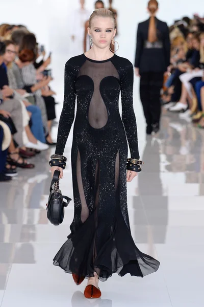 Look 3